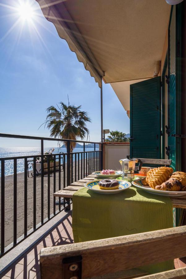 Апартаменти Loft Balcone Sul Mare Летоянні Екстер'єр фото