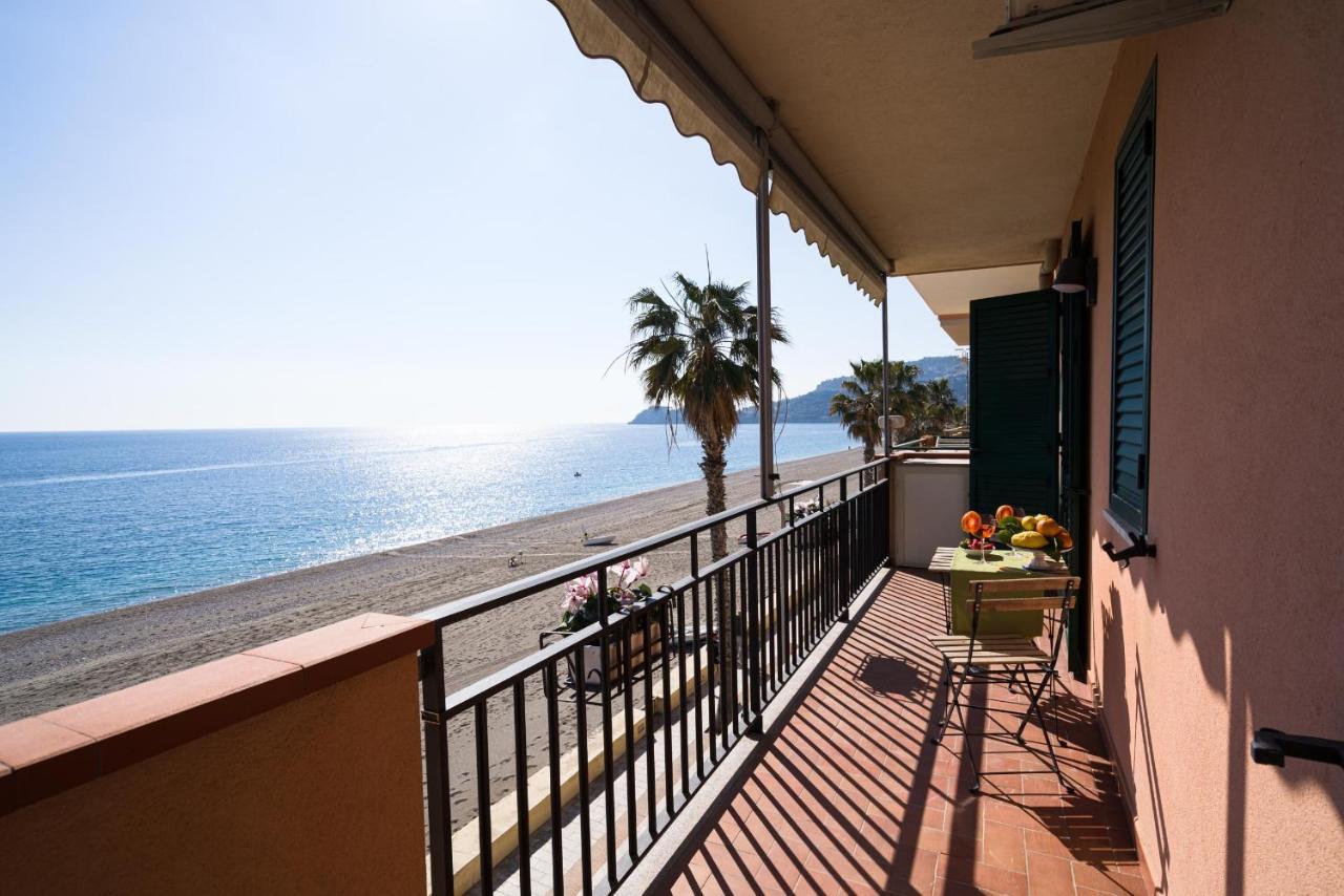 Апартаменти Loft Balcone Sul Mare Летоянні Екстер'єр фото
